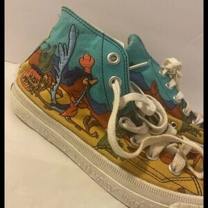 Women’s keds looney tune sneakers 6.5